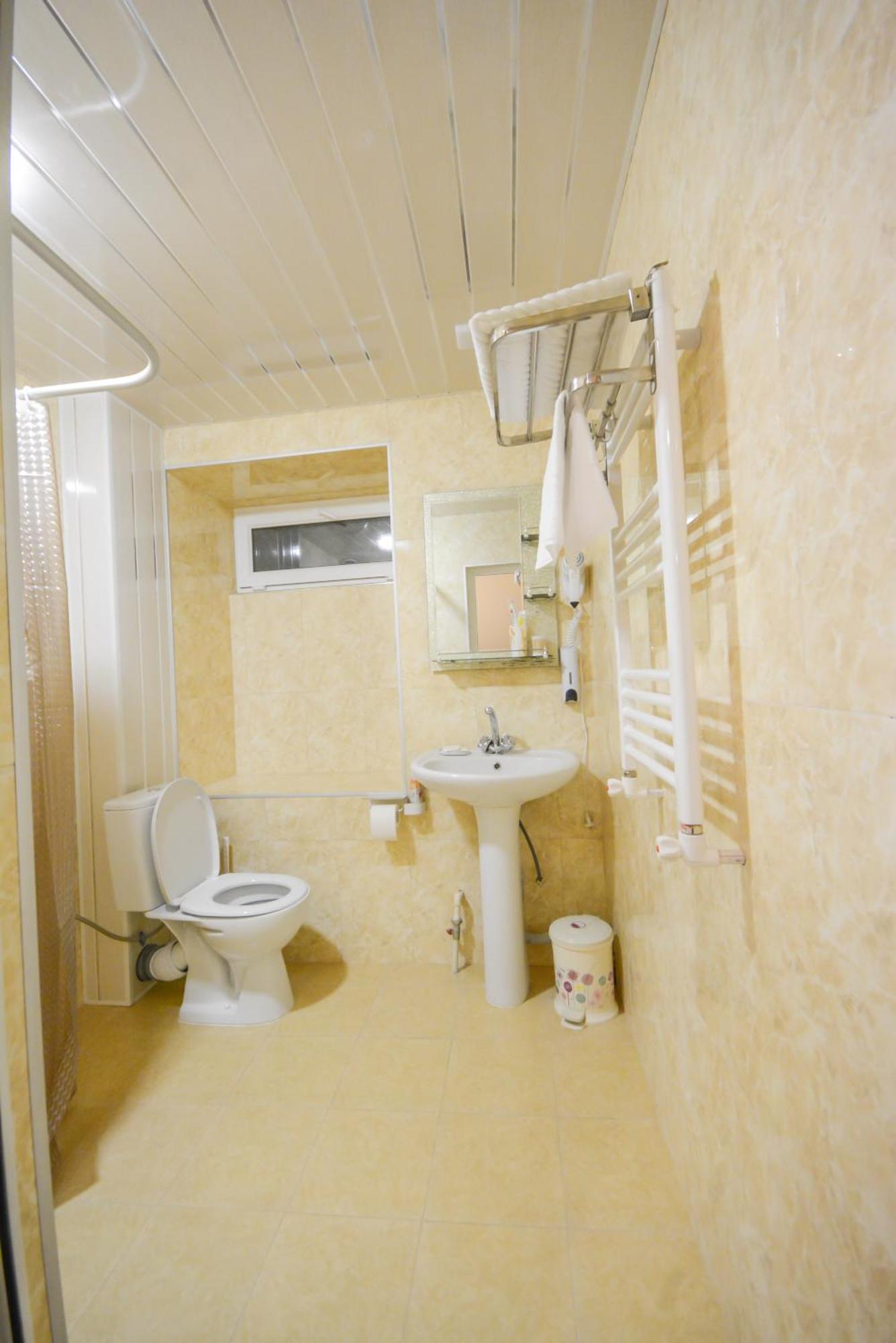 Eleven - 11 Hotel Yeghegnadzor Екстериор снимка